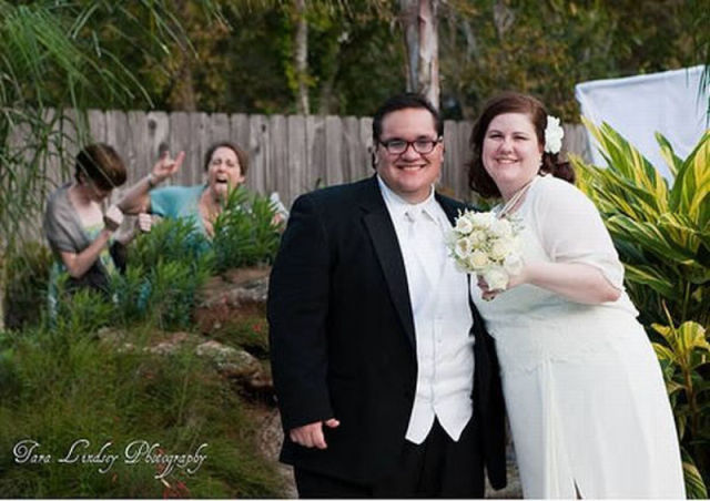 Hilarious Wedding Photobomb Selection