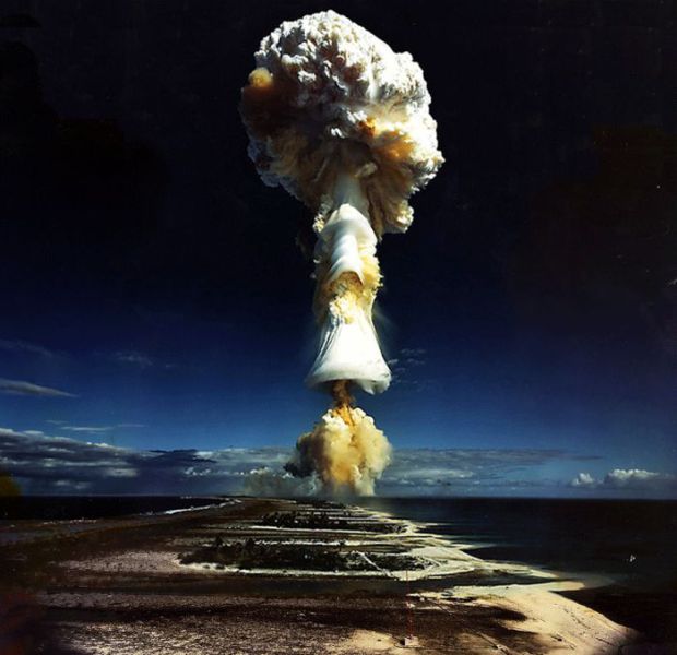 Nuclear Explosion in Pictures (4 pics + 1 gif) - Izismile.com