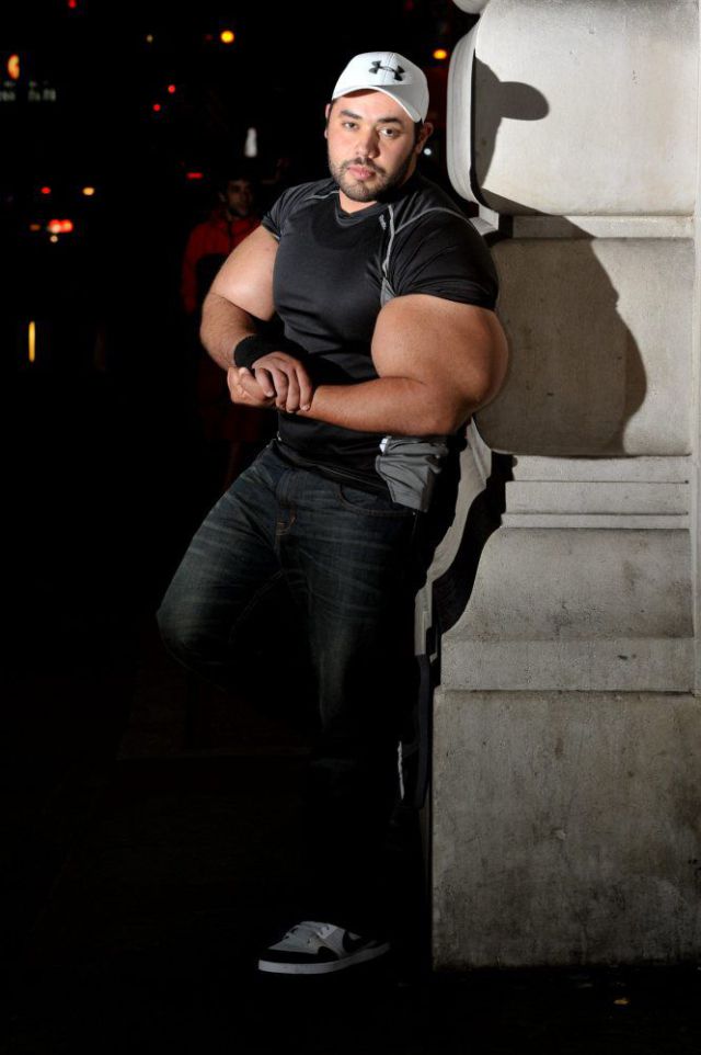 Egyptian Bodybuilder Has the Biggest Biceps in the World