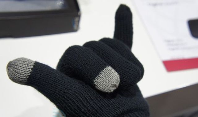 Bluetooth Handset Built into Gloves