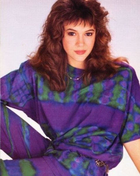 Alyssa Milano Is the Fashion Queen of the ‘90s
