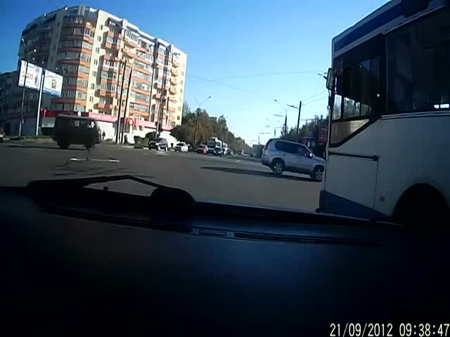 Crazy Car Flip Accident Because of Trolleybus Wire 