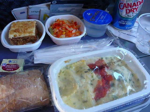 In-Flight Meals of Different Airlines