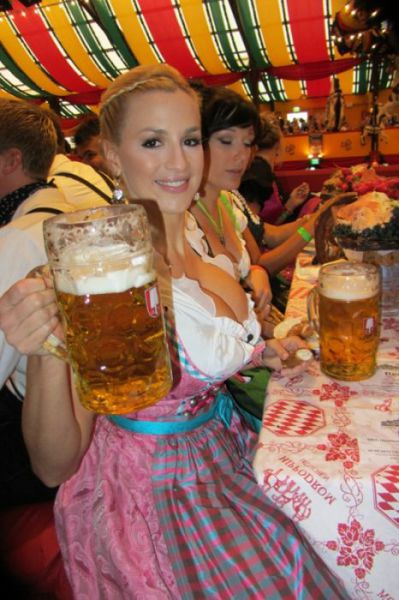 Bosomy Blonde, Jordan Carver, at Oktoberfest (38 pics) - Izismile.com