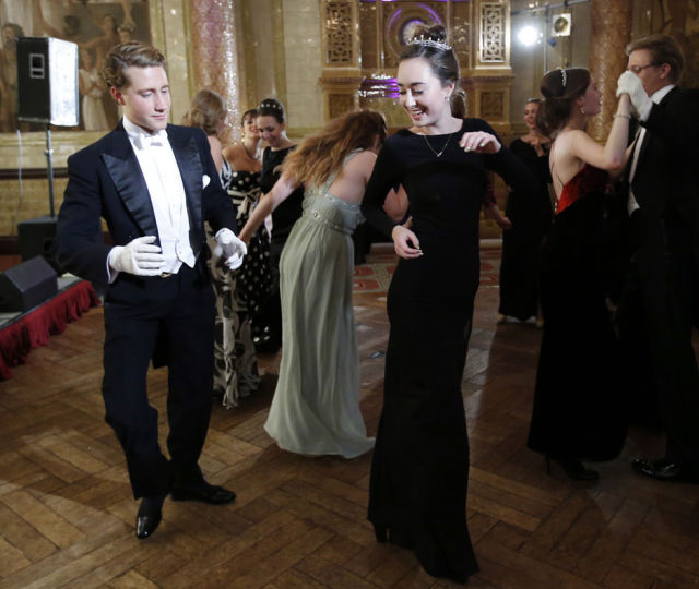 UK “Debutante Ball” Puts Wealthy Bachelorettes on Display