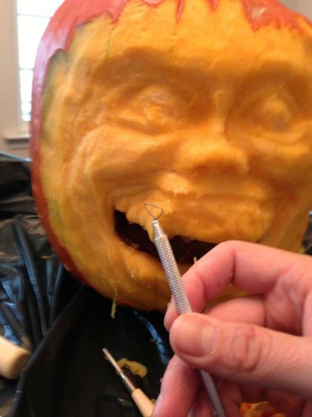 Make Your Own ‘Fright Night’ Pumpkin This Halloween