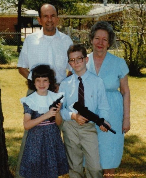 Awkward Family Photos. Part 10
