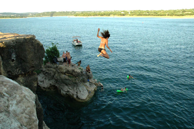 Lake Travis Fails to Stay Cool