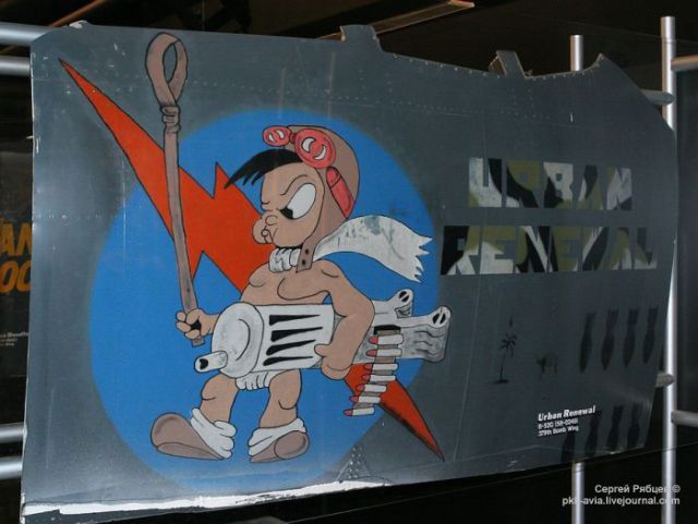 Fun “Nose Art” Adds an Artistic Touch to Aeroplanes