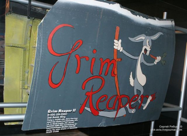 Fun “Nose Art” Adds an Artistic Touch to Aeroplanes
