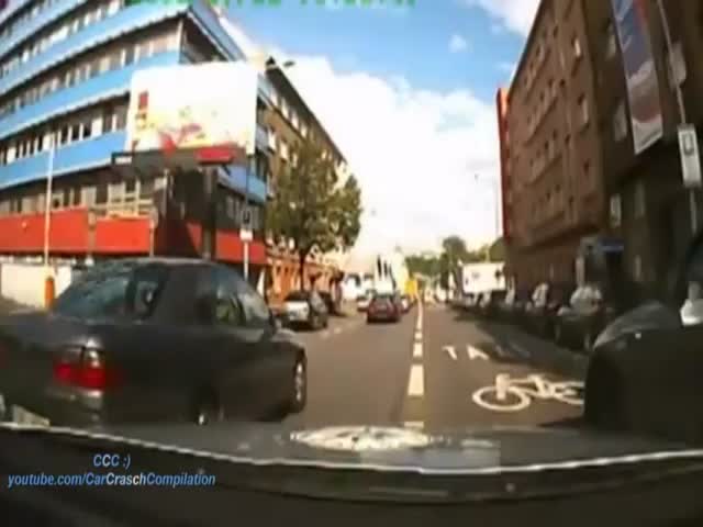 Crazy High Speed Chase – Police vs Biker 