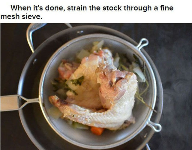 DIY: Perfect Thanksgiving Turkey Stock In a Few Simple Steps