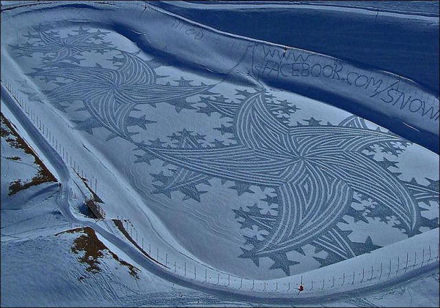 Clever and Unusual Snow Paintings