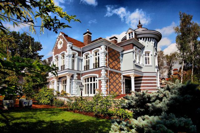 Wealthy Russians Live In These Spectacular Moscow Homes 147 Pics