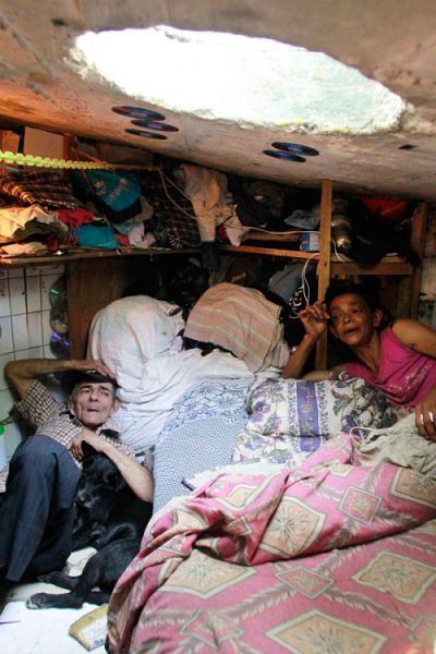This Poor Colombian Couple Live in Unexpected Place…