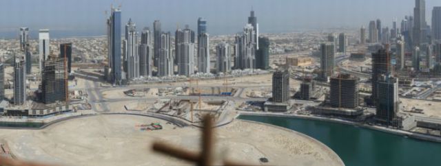 Amazing Sites Seen in a 45-Gigapixel Photo of Dubai