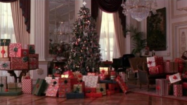 Reasons Why "Home Alone 2" Trumps The Original
