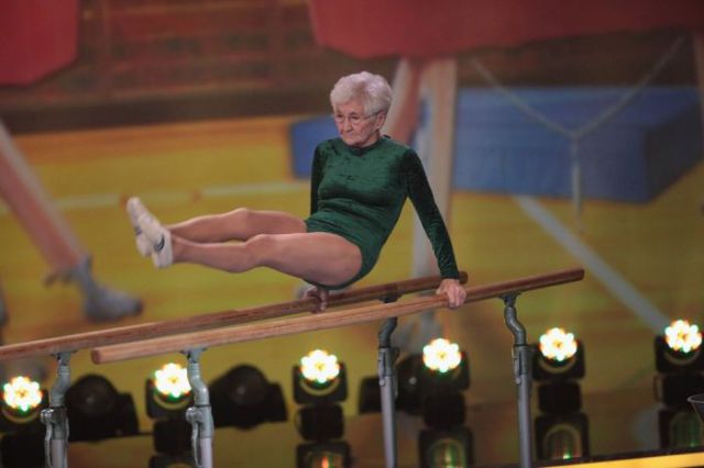 Grandma is 86 and Swinging