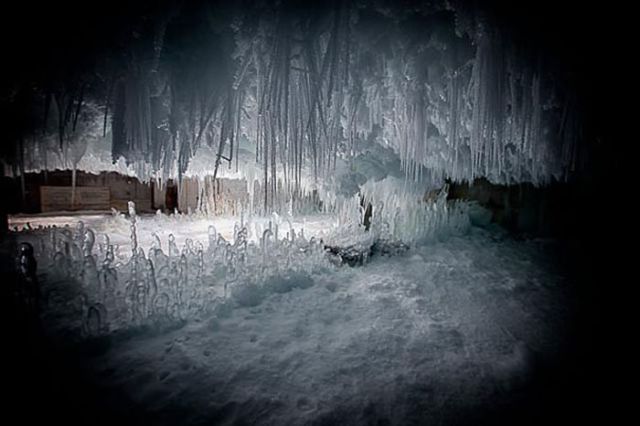 The Defrosting of a Frozen Chicago Building