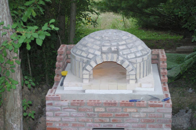 Homebuilt Outdoor Pizza Oven