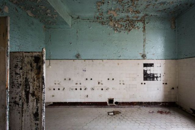 Deserted Hospital of Horror
