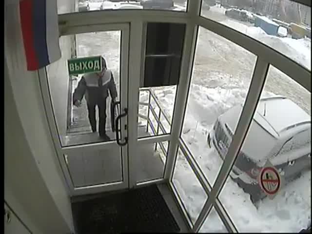 In Russia, You Get Your Mail One Way or Another… 