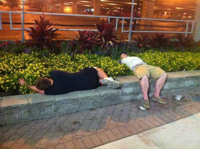 Hilarious Drunk and Wasted People. Part 12 (60 pics) - Izismile.com