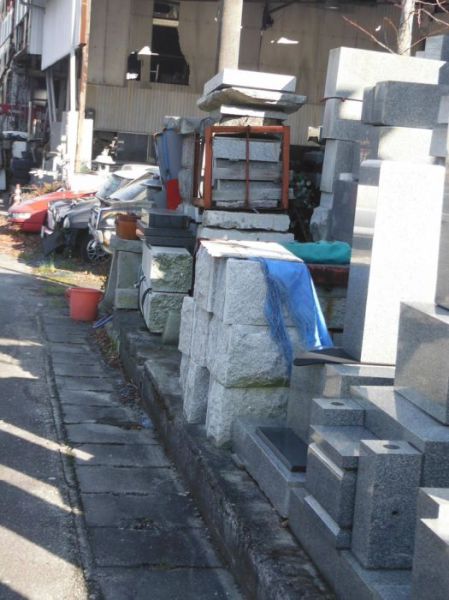 Mass Vintage Car Graveyard in Japan