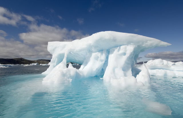 Gorgeous Photos of Stunning Natural Icebergs