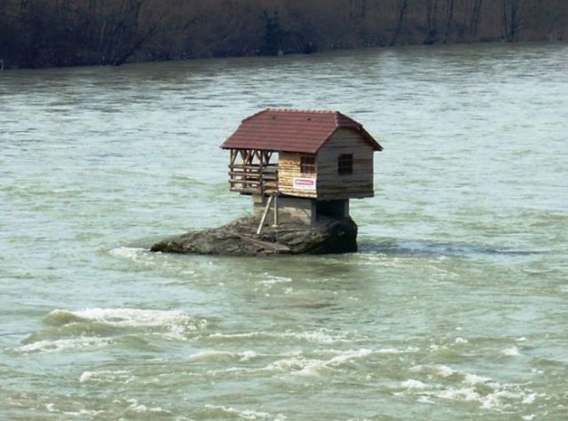 Cute Lonely House in the Middle of Serbian River