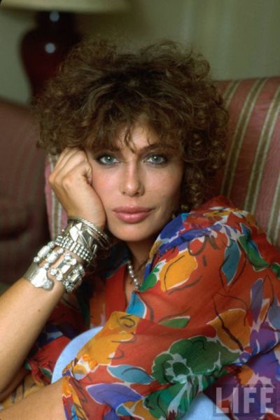 Past and Present Pictures of Kelly Le Brock