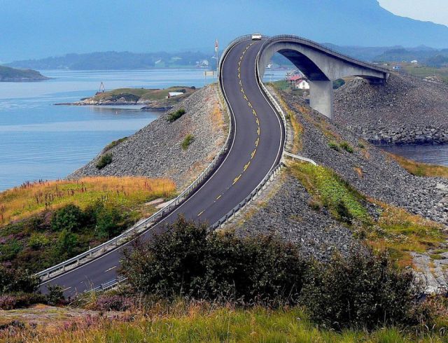 Gorgeous Scenic Roads from around the World