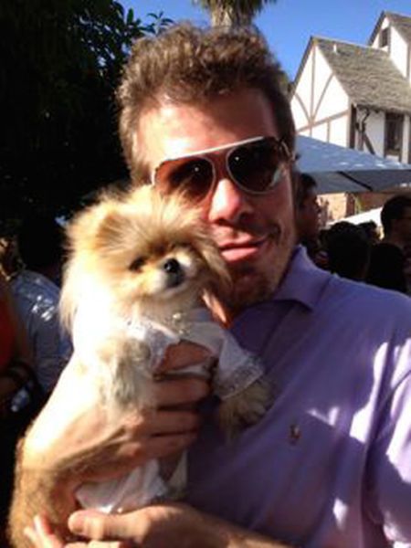 This Popular Pomeranian Has Many Celebrity Friends