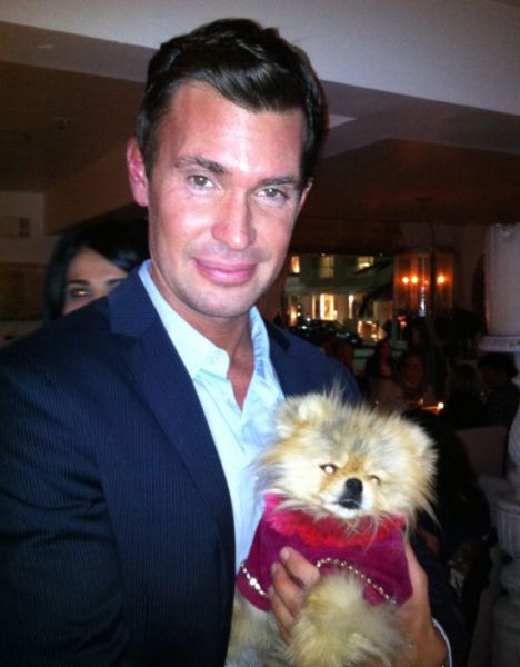 This Popular Pomeranian Has Many Celebrity Friends