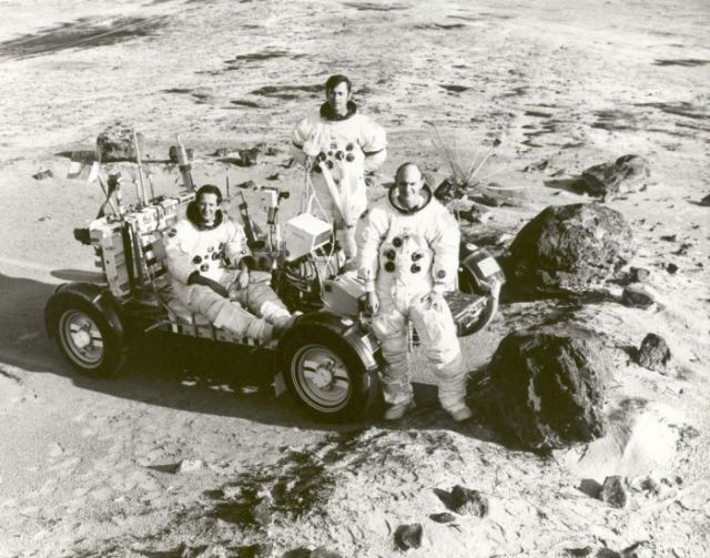 Old NASA Photos Gives Us a Look into the Past
