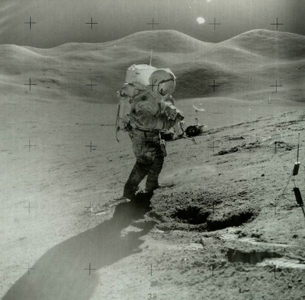 Old NASA Photos Gives Us a Look into the Past