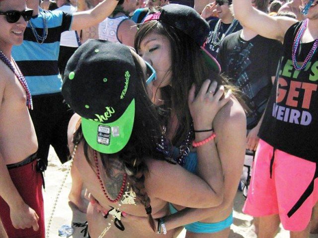 The Real Life Drunken Debauchery At Spring Break 29 Pics 6437