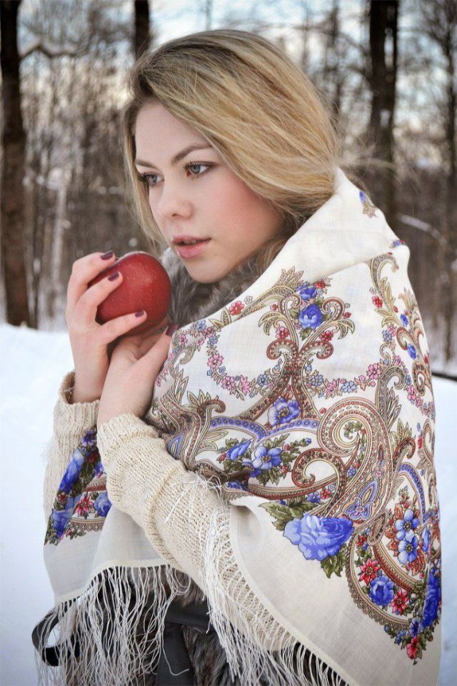 Beautiful Slavic Girls In Traditional Outfits 48 Pics