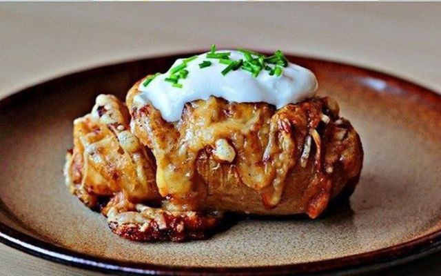 A Guide to a Totally Decadent and Delicious Baked Potato