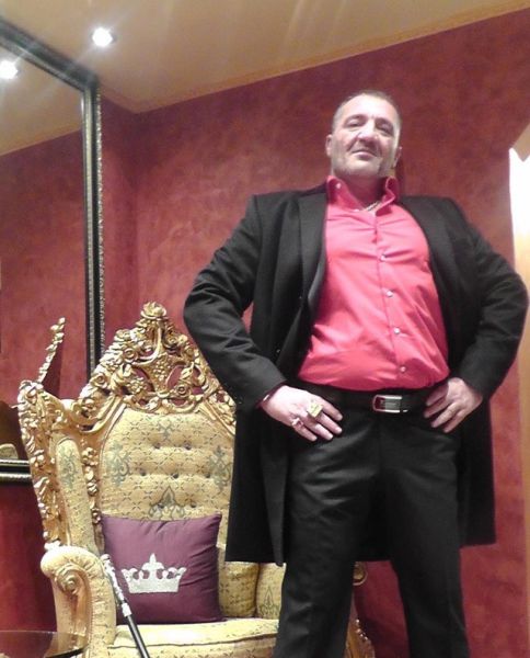 This Romanian Guy Is Wealthy and He Wants the World to Know It