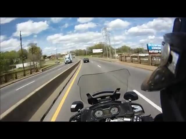 Police Chase as Seen through a Bike Cop’s Eyes 