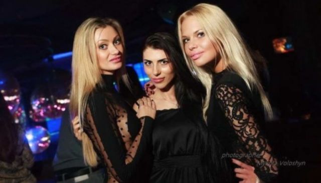 Ukraine Nightclub Girls Have The Same Sense Of Style 22 Pics 4577