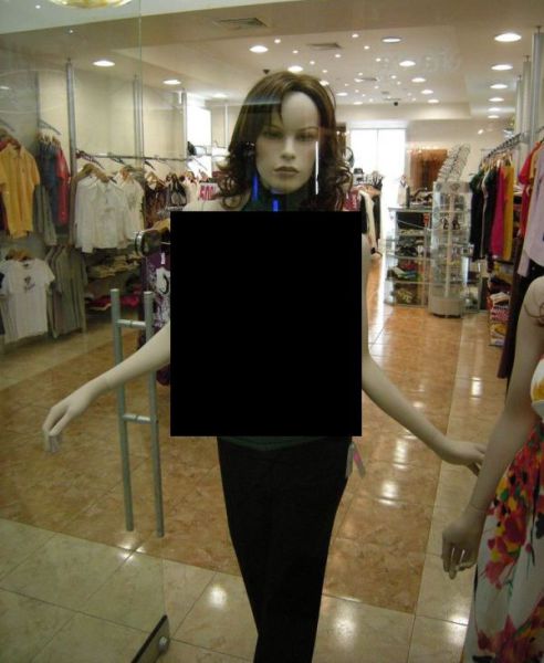 What an Average Panama City Mannequin Looks Like