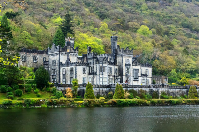 Magnificent Real-Life Castles That Look like They Were Built in Fairy-tales!