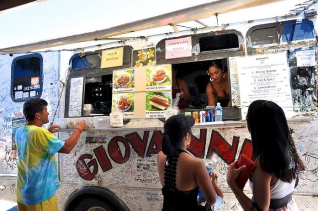 Interesting and Unusual Food Trucks Seen on the Streets