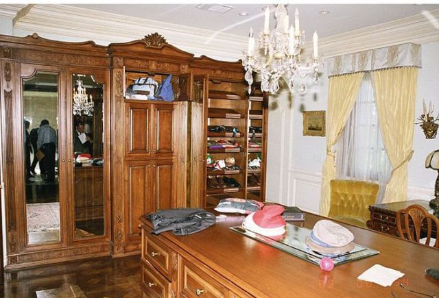 Inside the Room Where Michael Jackson Spent His Last Days