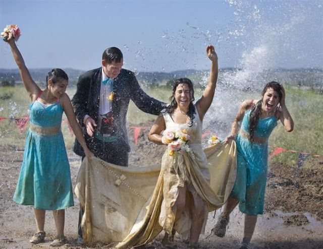 Wedding Pictures of Funny and Awkward Moments