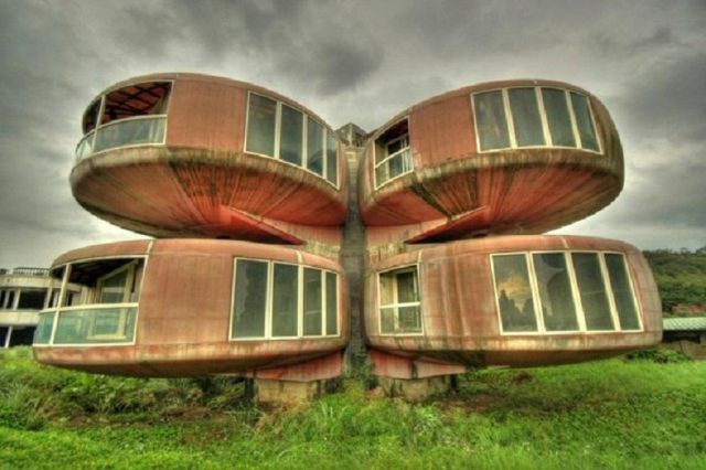 Weird and Wonderful One-of-a-Kind Buildings from around the World
