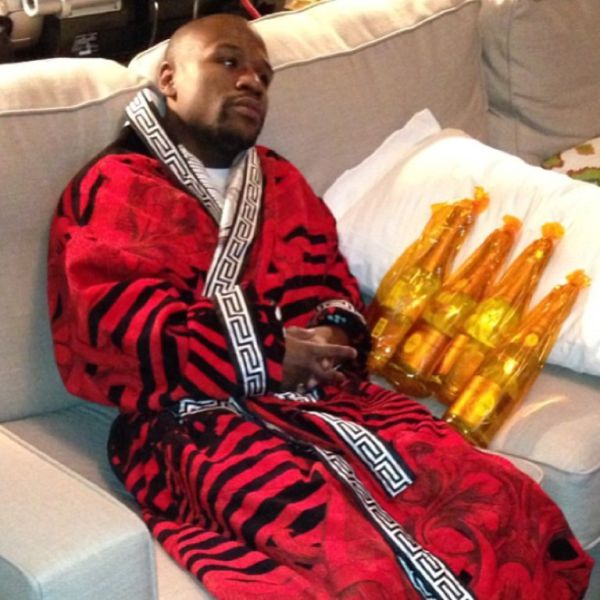 Floyd Mayweather Jr’s Pimping and Luxurious Lifestyle