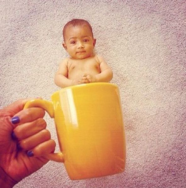 “Mugging” Is a Cute New Photo Craze for People with Babies